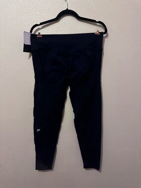 Fabletics Navy Seamless Scrunch High-Waisted Legging